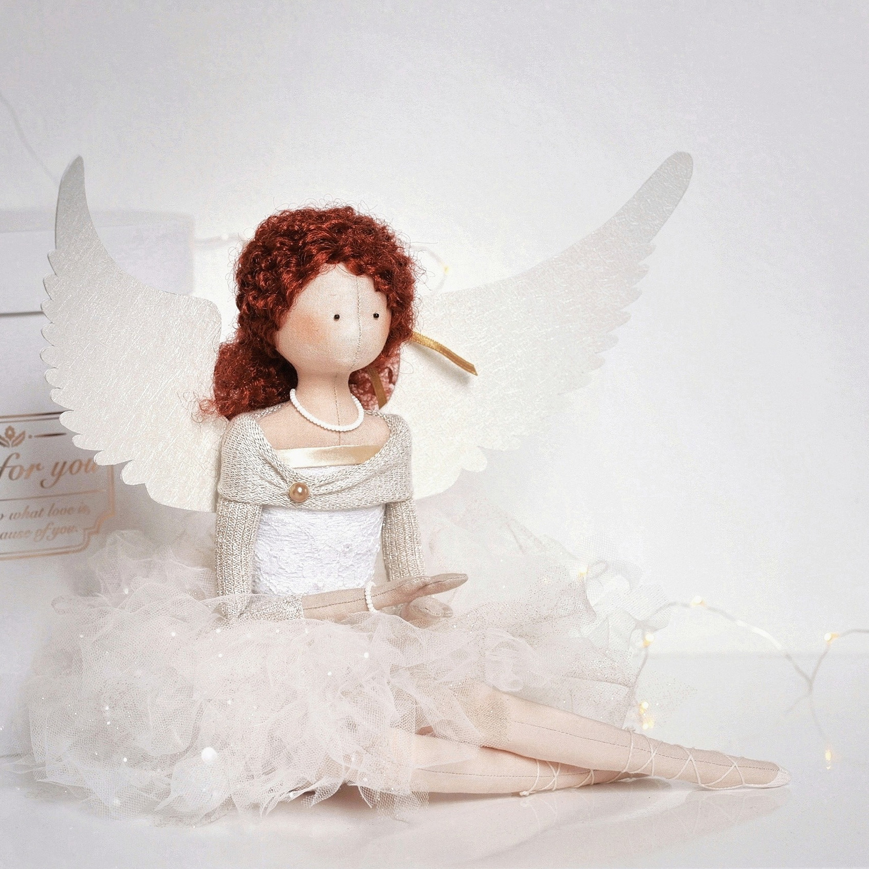 Berenika przy pudle dekoracyjnym